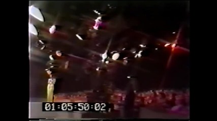 Cher - On How She Quit Smoking - With Lily Tomlin