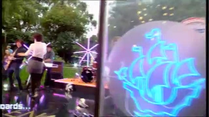 [hd] Selena Gomez & The Scene - Round and Round - Blue Peter (27th September 2010)
