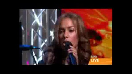 Leona Lewis - Better In Time [ Sunrise Live ]