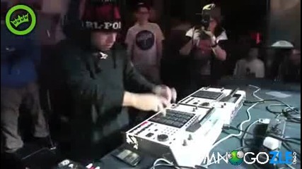 Супер бърз дъбстеп Dj