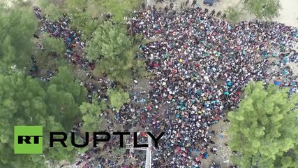 Greece: Drone footage shows THOUSANDS of refugees stranded at Macedonian border