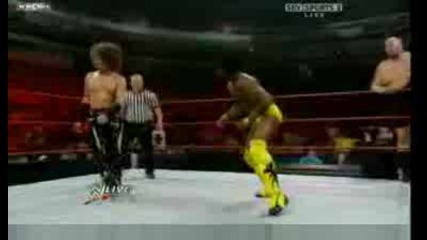 Wwe Raw 20/07/09 Kofi Kingston,  Primo & Mvp Vs Big Show,  Carlito & Swagger
