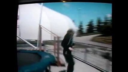 Justin Bieber Doing Backflips On Trampoline !