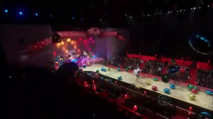 Awesome! Katy Perry - Teenage Dream + Hot N Cold & California Gurls @ Victorias Secret Show 2010 H D 