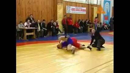 Съдия скача като луд - смях