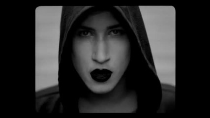 Official - On To The Next One - Video! Jay - Z - Swizz Beatz 