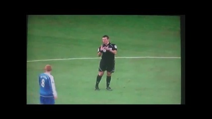 Wayne Rooney груб фал срещу Уиган 
