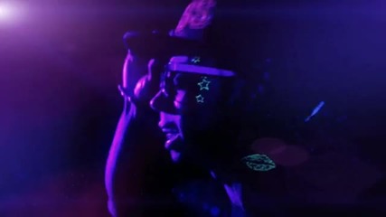 Lil Wayne - I Am Not A Human Being 