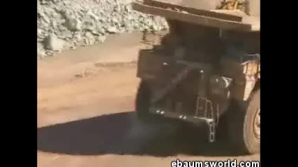 Камион Срещу Автомобил 