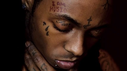 Lil Wayne ft. Drake - Right Above It