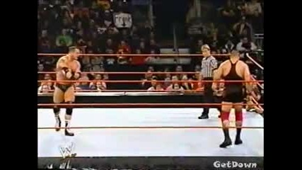 D - Lo Brown vs. Johnny Stamboli - Wwe Heat 24.11.2002 