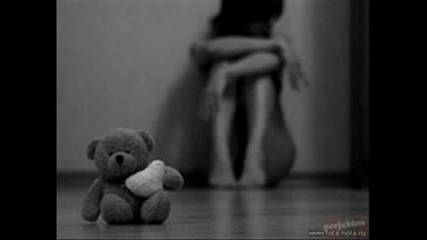 - - Emo Girl - -