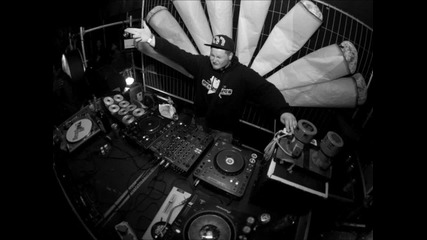 Foreign Beggars ft Noisia - Contact (trolley Snatcha Remix)
