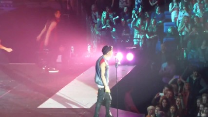 Justin Bieber - Die In Your Arms - o2 Arena - 08.03.13