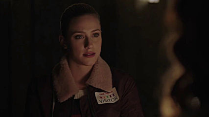 Betty Cooper-fake Smile(ariana Grande)