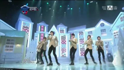 Boyfriend - All Want For Christmas Is You + I'll Be There @ M!countdown (22.12.2011)
