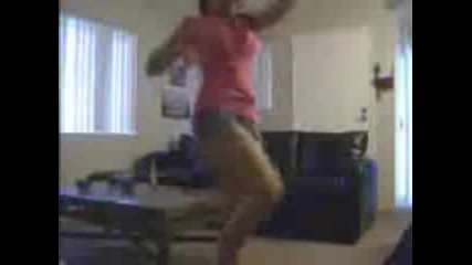 Dancing Reggaeton