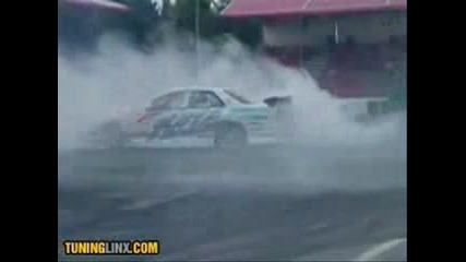 Nissan Skyline Drifting