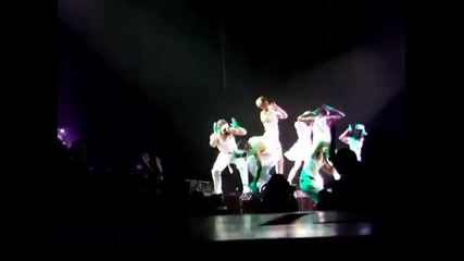 Rihanna - Sos live in Arnhem 