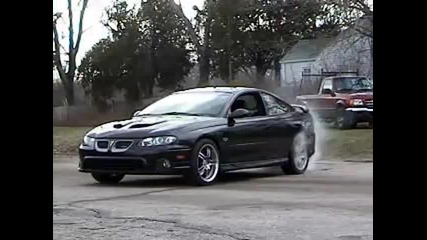 Pontiac Gto burn out