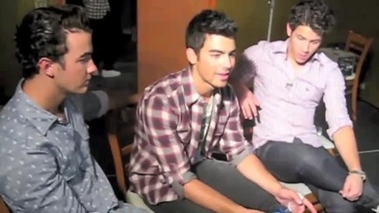 Jonas Brothers Dish About Upcoming Jonas La Episodes 