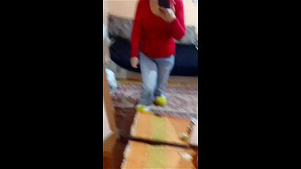 Vid_20230406_081847.mp4