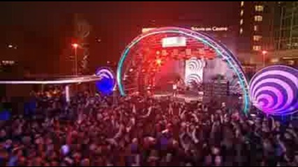Red Hot Chili Peppers - Nervous Breakdown + Under The Bridge Live 