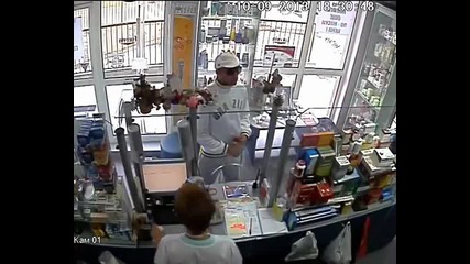 Нагъл крадец в аптека в Бургас ж.к. "лазур"