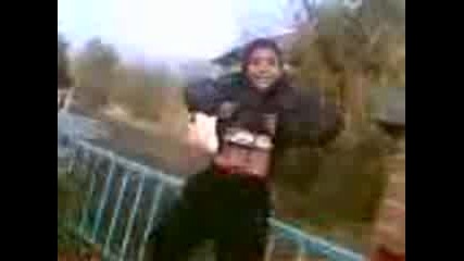 Video002