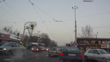 Уникално преминаване през кръстовище в София