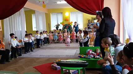 Кристияна Младенова Берковица - първо тържество в детската градина Кокошка при хамбаря