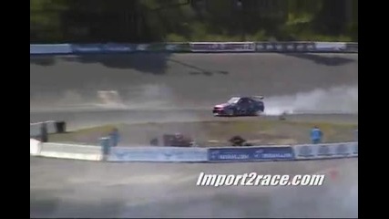 Drifting Nissan Skyline R34 Gt - R