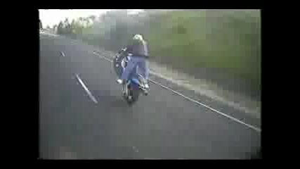 Живота на max по ръба