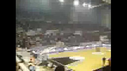 Феновете На Паок На Баскетбол (8000 Paokara Fans) 