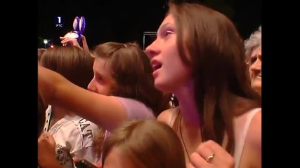 Jelena Kostov - Dodji da mi ruke grejes - live