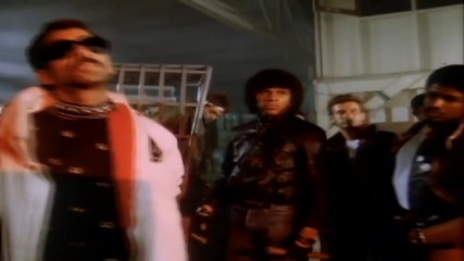 Michael Jackson - Beat It (official Music Video)
