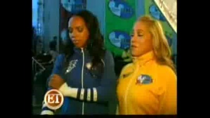 Miley Cyrus Performing At Dc Games 08 And