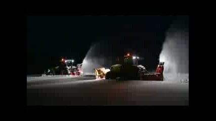 Снегоразчистващи трактори CLAAS
