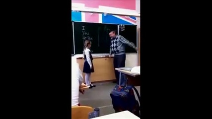 Руско девоиче дава урок на своя даскал