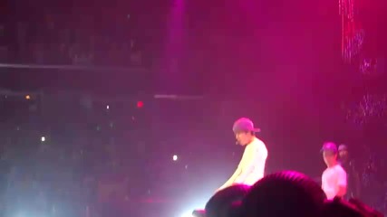 Justin Bieber - One Less Lonely Girl // Greensboro 15.12.10 