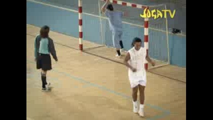 Йога Бонито - Роналдиньо Като Малък