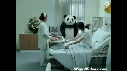 Смешна реклама - Никога не отказвай на панда (в болницата)