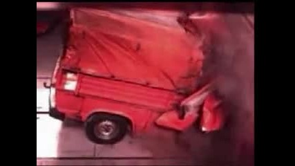 Краш тест на бус vw transporter t3