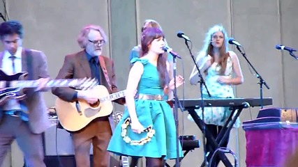She & Him - Lingering Still 7/18/10 (zooey Deschanel music) Hollywood Bowl