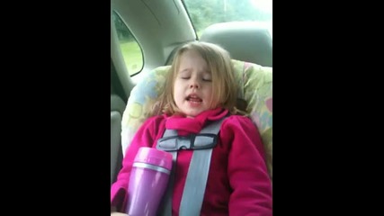 Watch the adorable little Molly sing along to Mariahs Angels Cry below! 