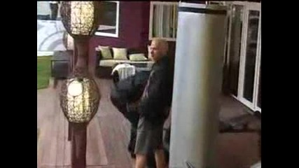 Vip Brother 3 - Дачо оглежда джакузито