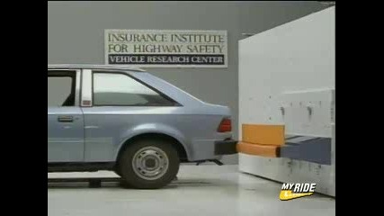 Bumper Crash Test 1981 Ford Escort