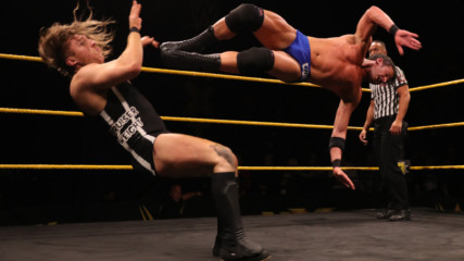 Roderick Strong vs. Pete Dunne - WWE United Kingdom Championship Match: WWE NXT, Feb. 14, 2018