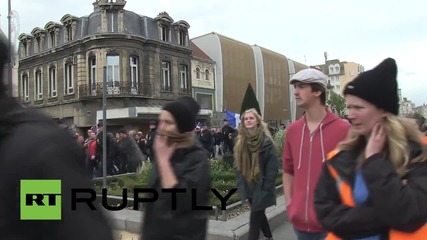 France: Anti-refugee groups rally in Calais against migration