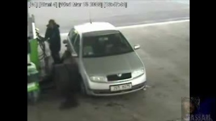 Изненада на Омв бензиностанция